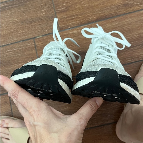 Adidas Boost - Picture 9 of 9